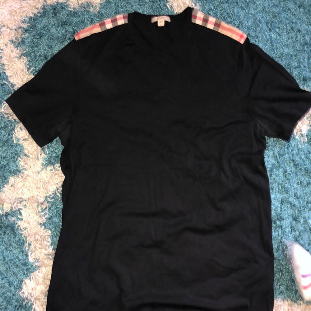 Burberry t-shirt